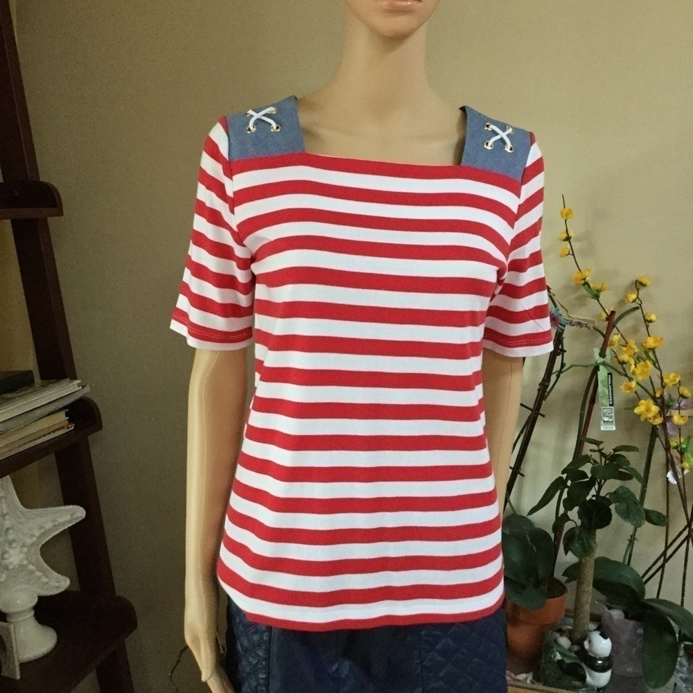 John’s New York Red White 4th Of July Women’s Short Sleeve Top NWT Size Small